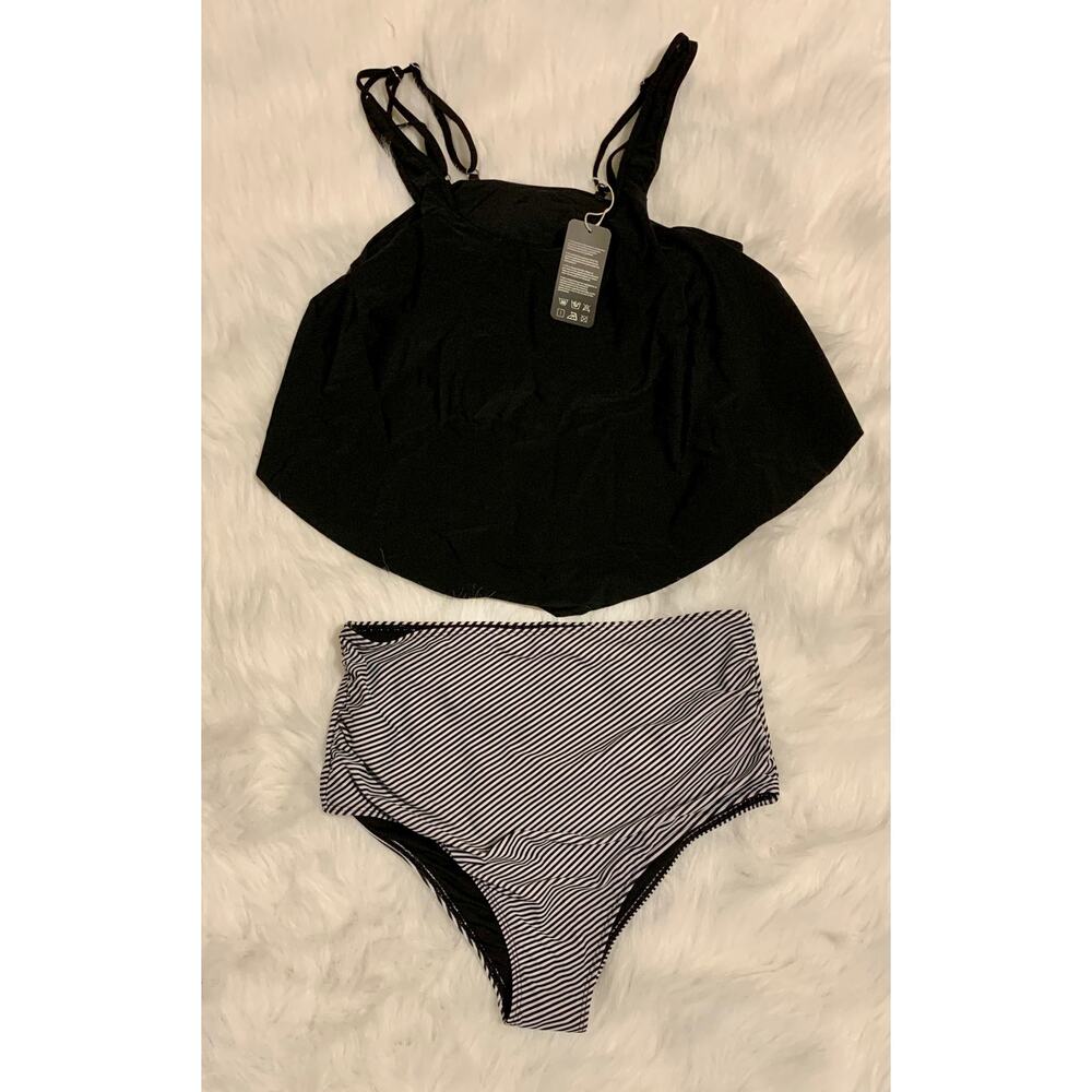 Women's Ruffled Flounce Top Two Piece Swimsuit - Size Medium - Picture 4 of 5